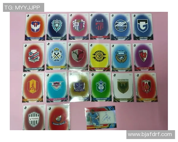 球星卡足球经典回顾与收藏价值探索：足球卡片的历史与未来